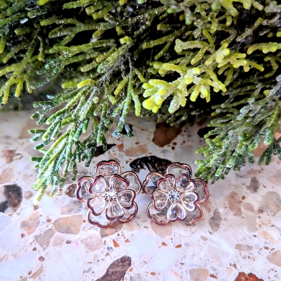 VTG 80s Flower Glass Earrings - Picture 2 of 4